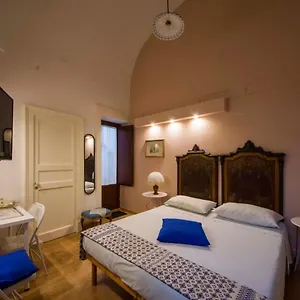 https://al-centro-di-catania-a-pochi-passi-dal-duomo.taorminaitalyhotels.com